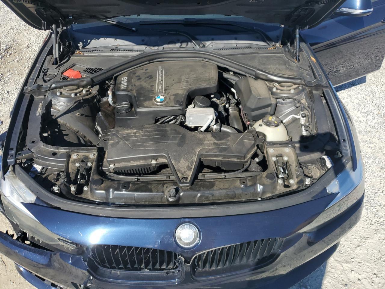 2016 BMW 320 I - zdjęcie 11