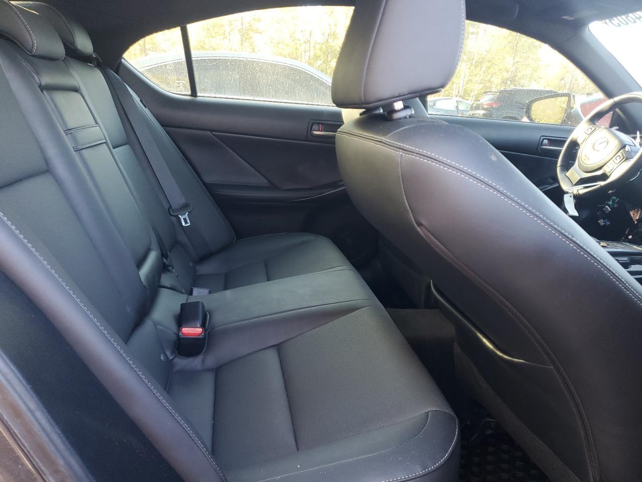 2021 Lexus Is 300 Premium - zdjęcie 10