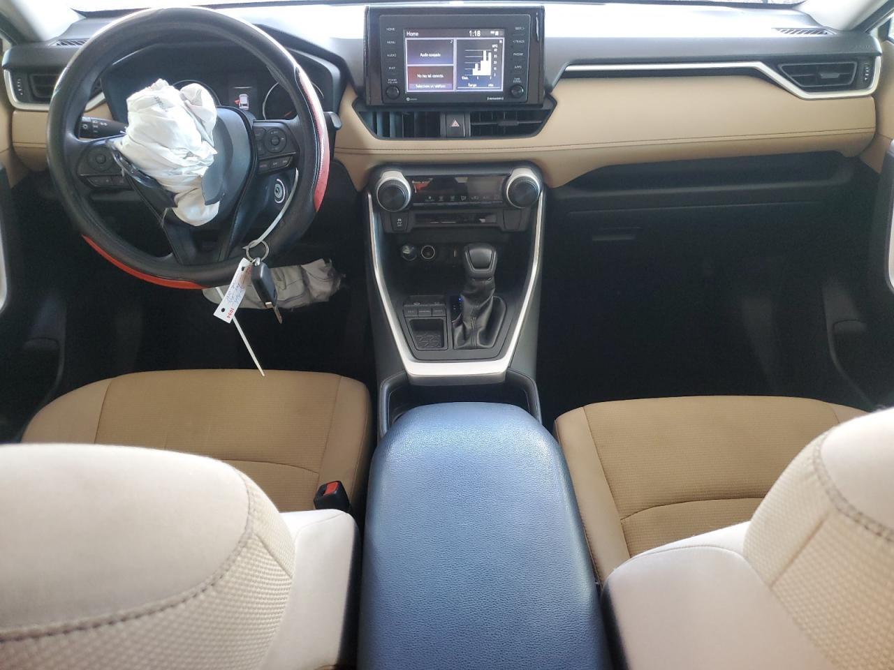 2020 Toyota RAV 4 - zdjęcie 8