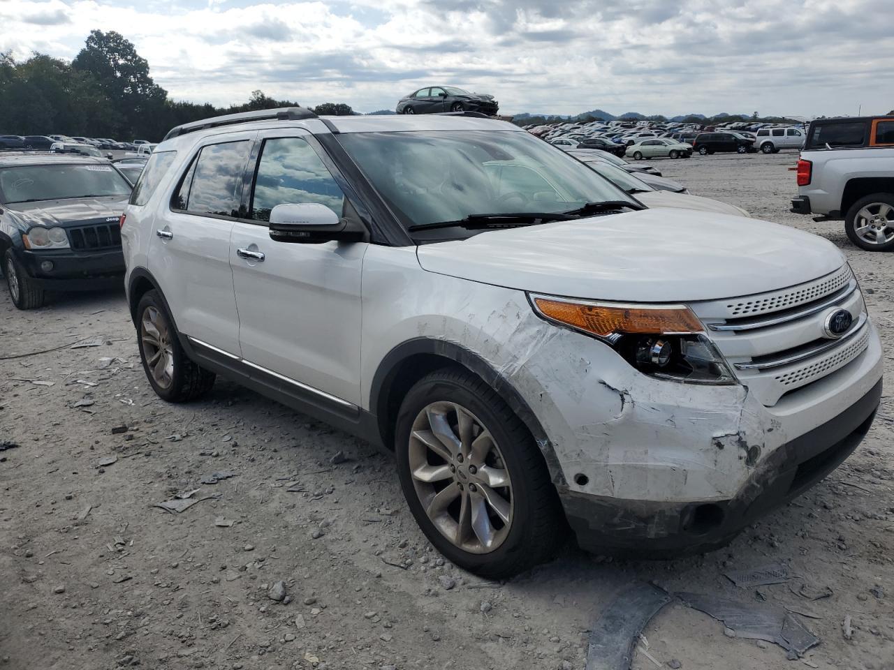 2014 Ford Explorer - zdjęcie 4