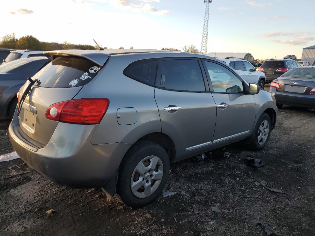 2013 Nissan Rogue S - zdjęcie 3