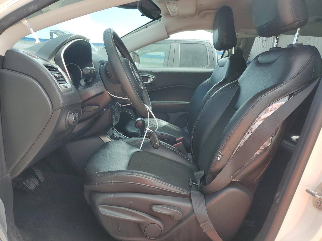 2021 Jeep Compass Latitude - zdjęcie 7