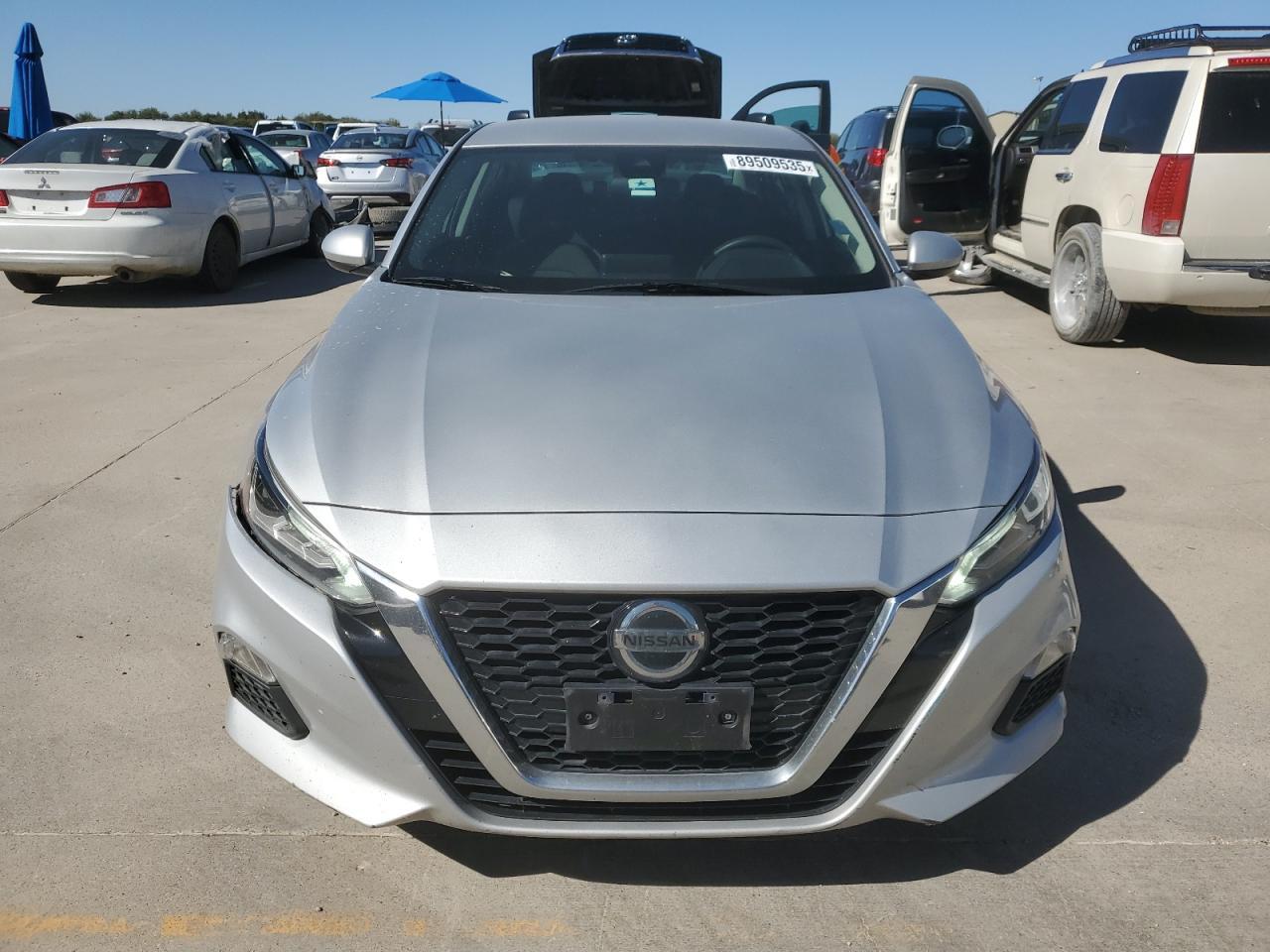 2021 Nissan Altima - zdjęcie 5