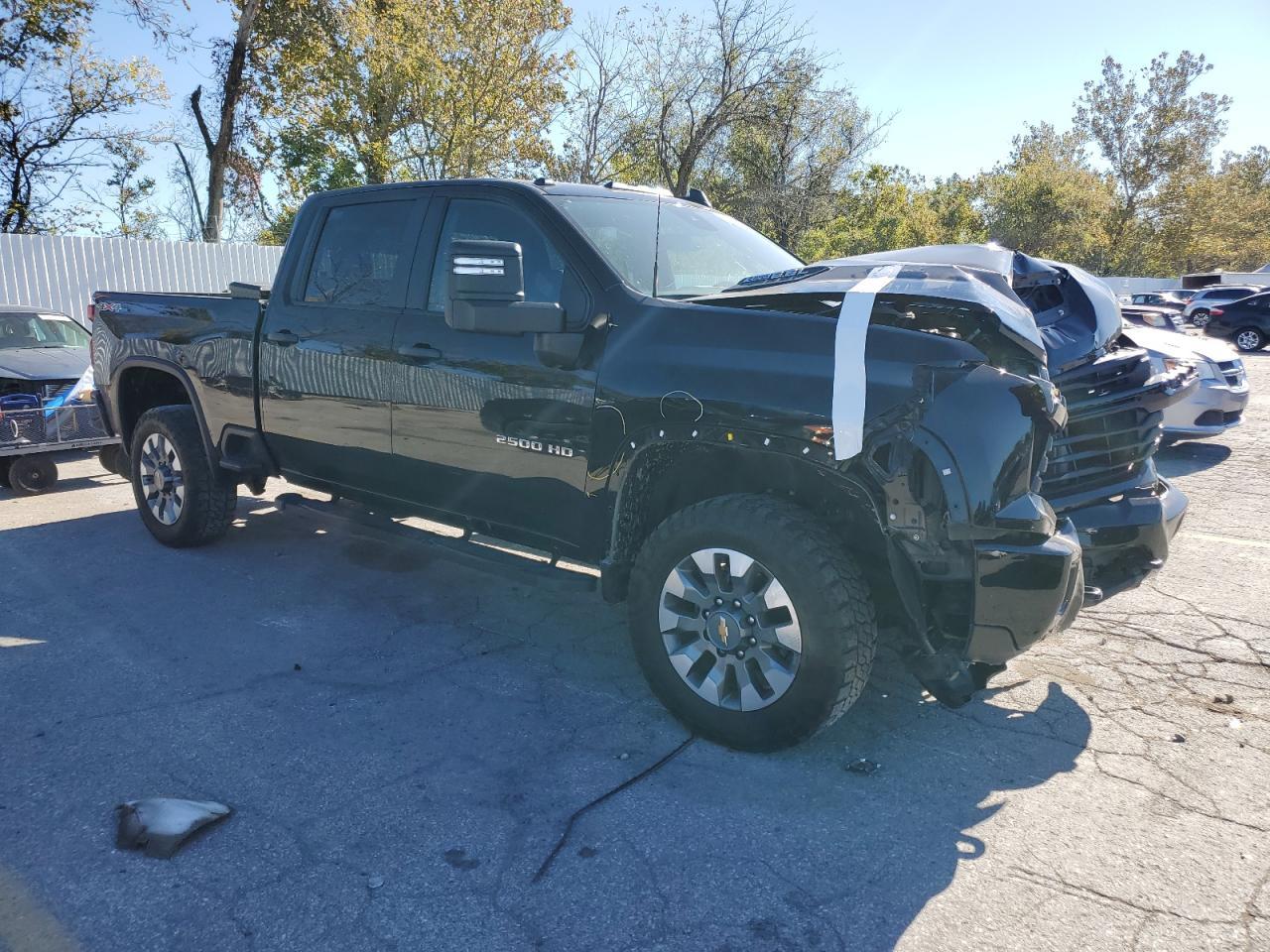 2024 Chevrolet Silverado K2500 Custom - zdjęcie 4