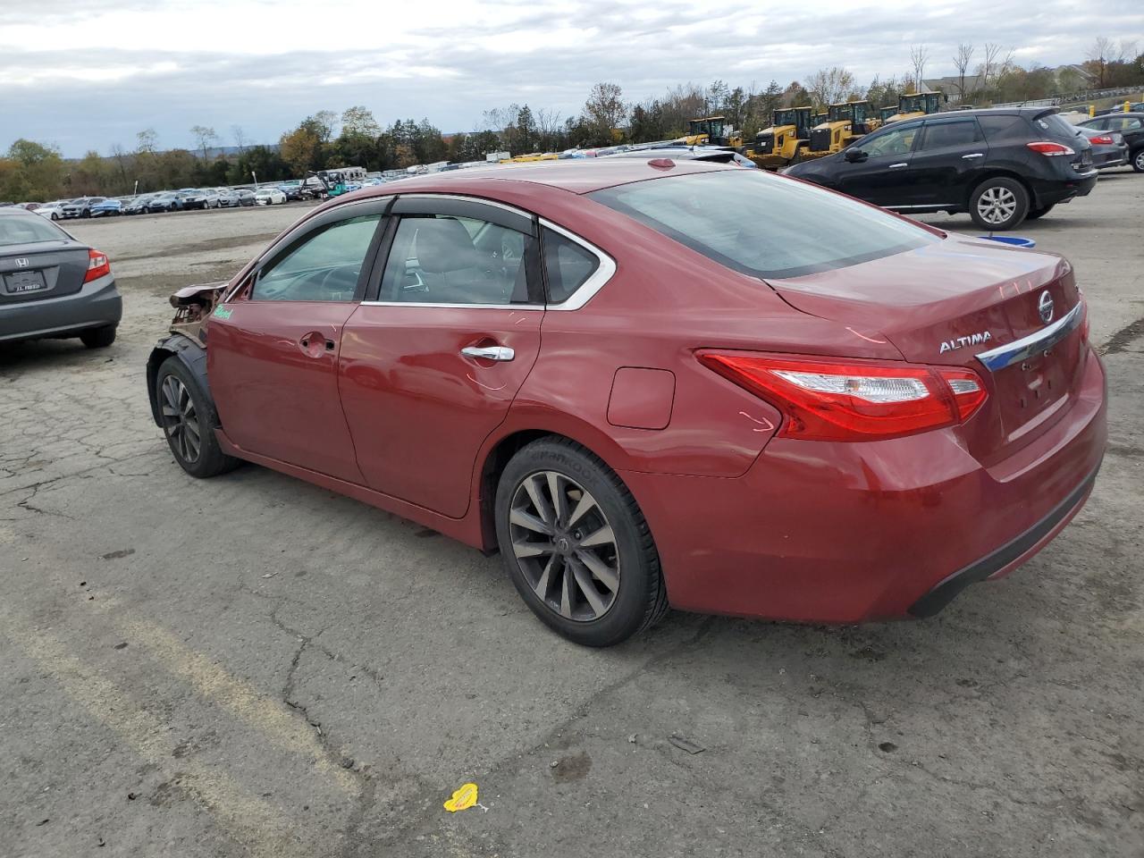 2017 Nissan Altima - zdjęcie 2