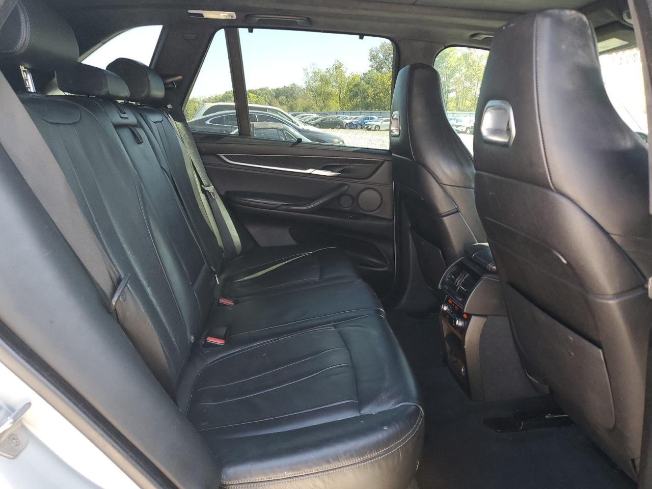 2015 BMW X5 M - zdjęcie 11