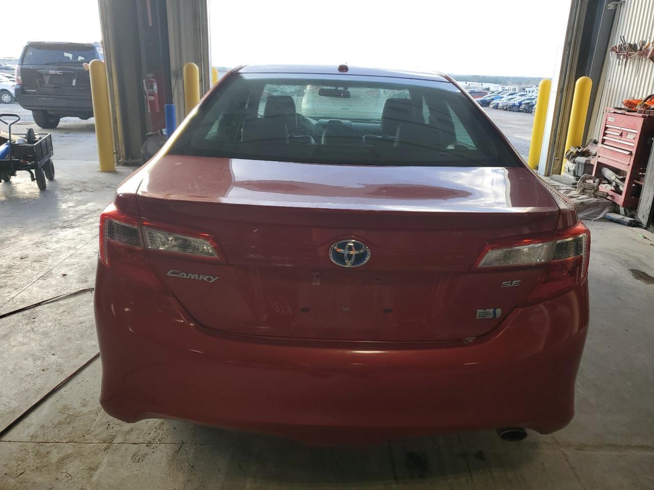 2014 Toyota Camry - zdjęcie 6