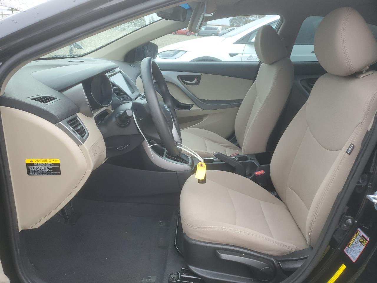 2016 Hyundai Elantra - zdjęcie 7