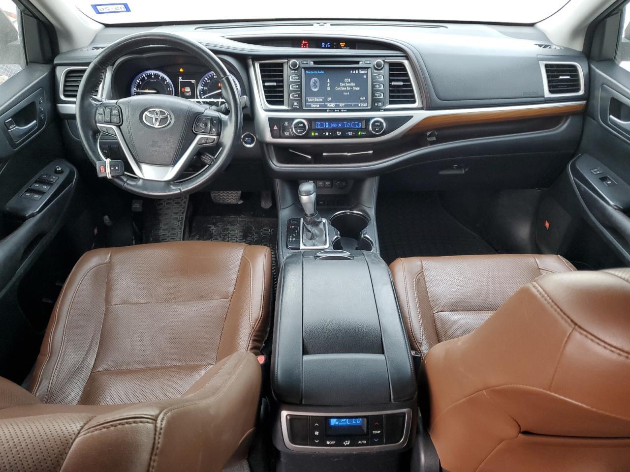 2017 Toyota Highlander - zdjęcie 8