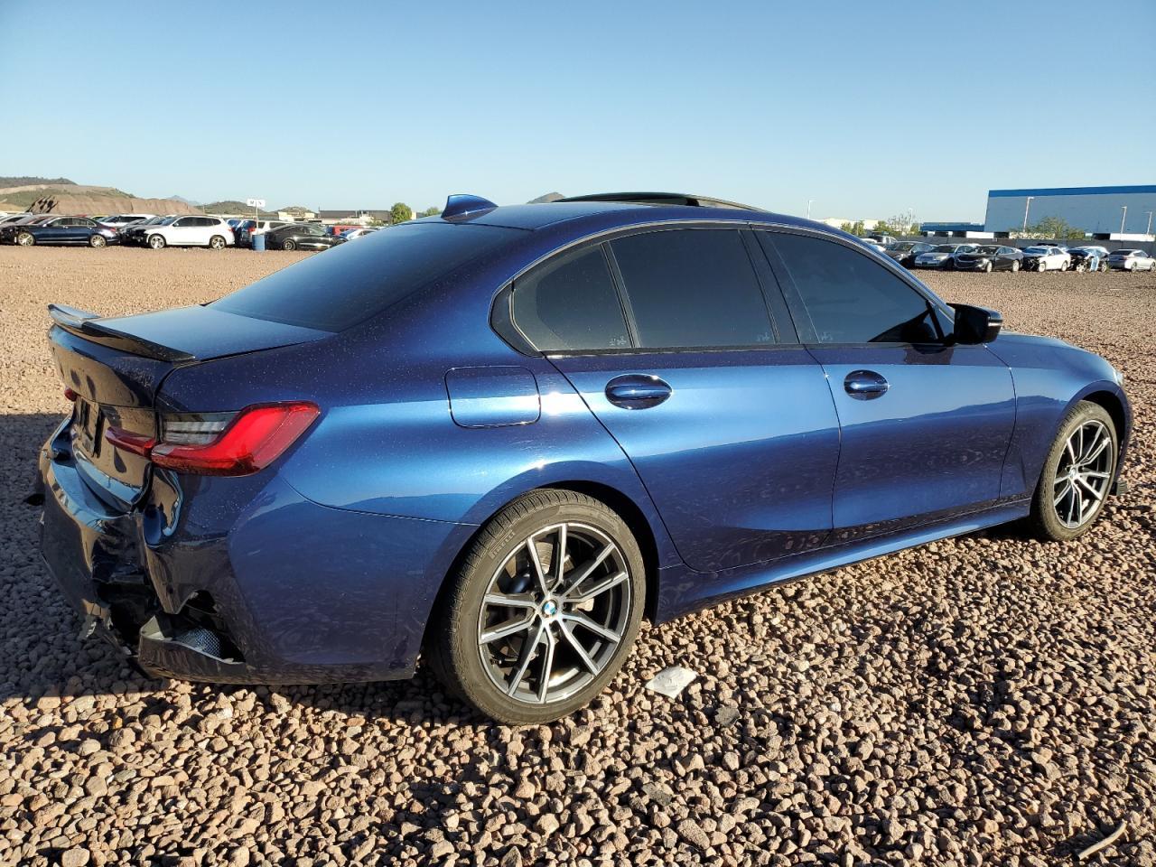 2019 BMW Seria 3 - zdjęcie 3