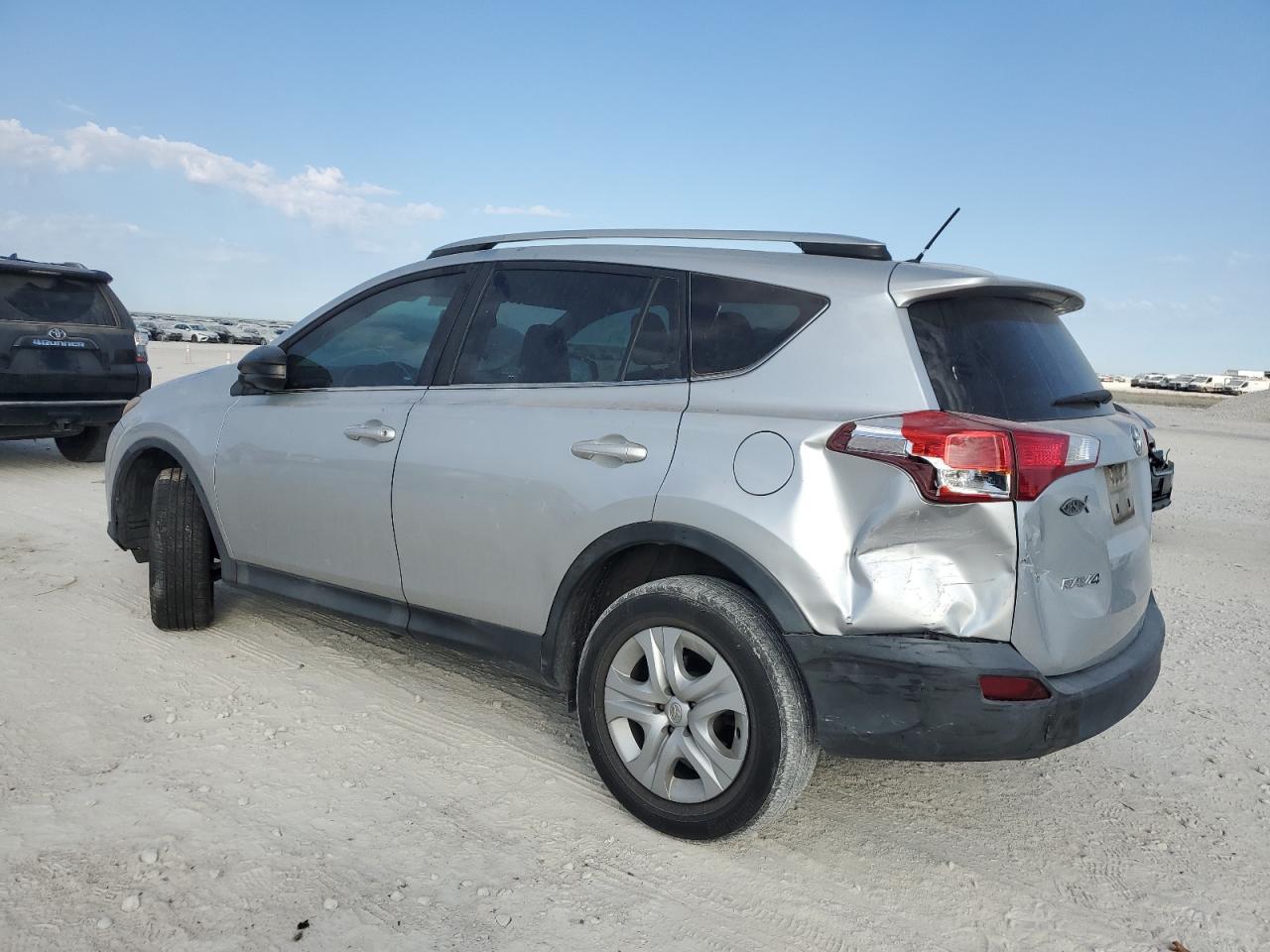 2015 Toyota RAV 4 - zdjęcie 2