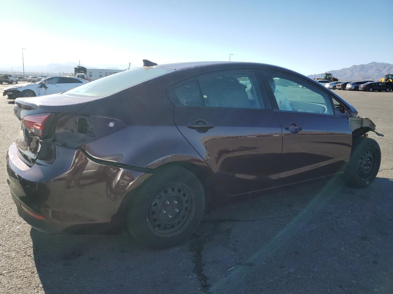 2017 Kia Forte - zdjęcie 3