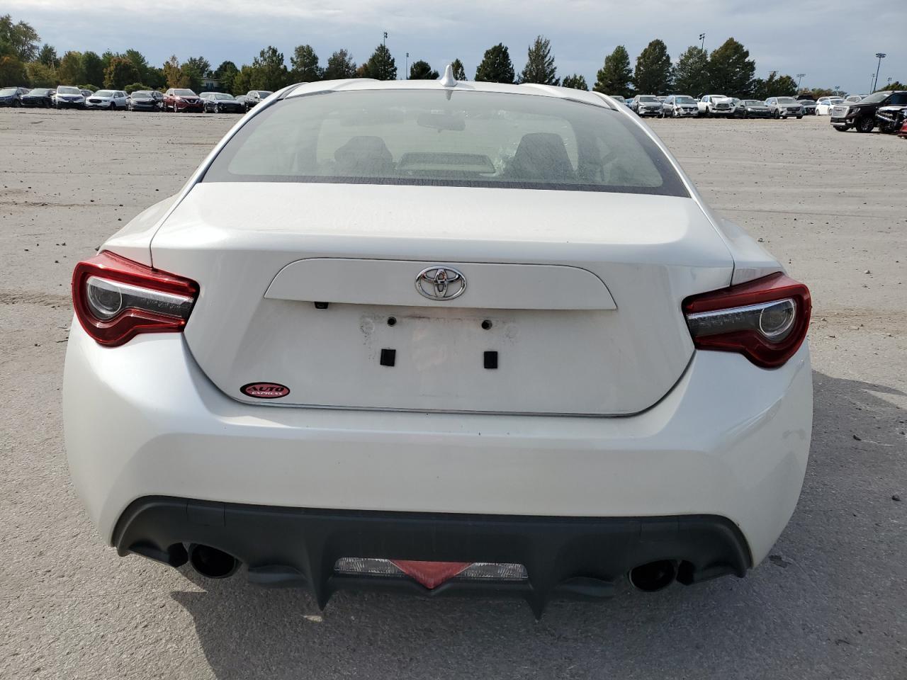 2017 Toyota 86 Base - zdjęcie 6