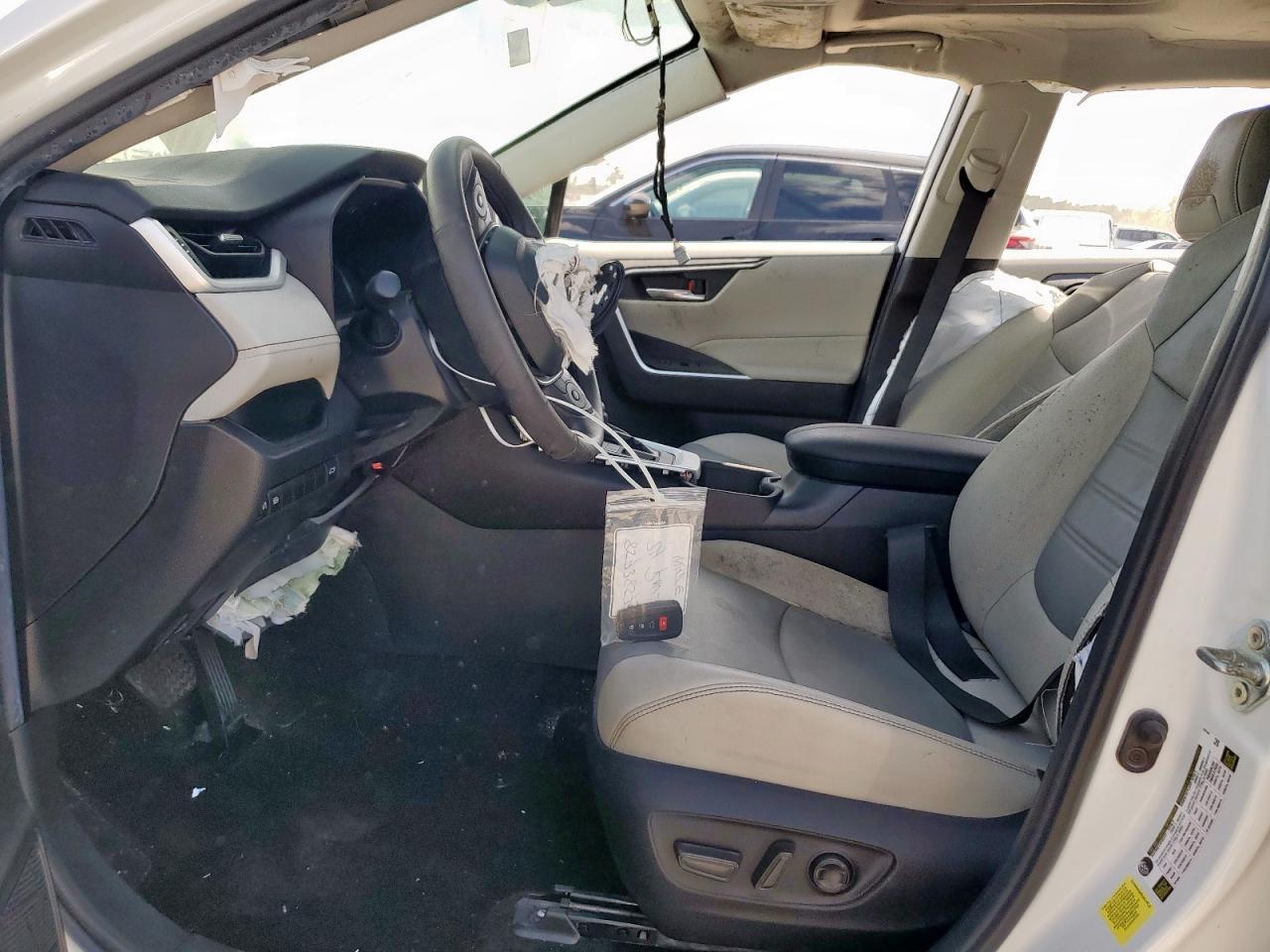 2024 Toyota Rav4 Xle Premium - zdjęcie 7