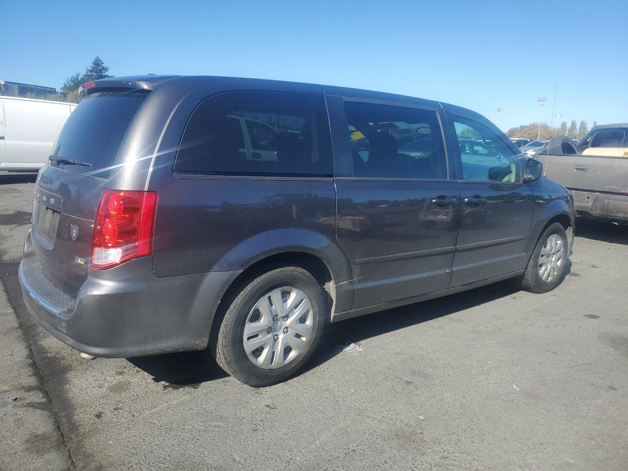 2016 Dodge Grand Caravan Se - zdjęcie 3