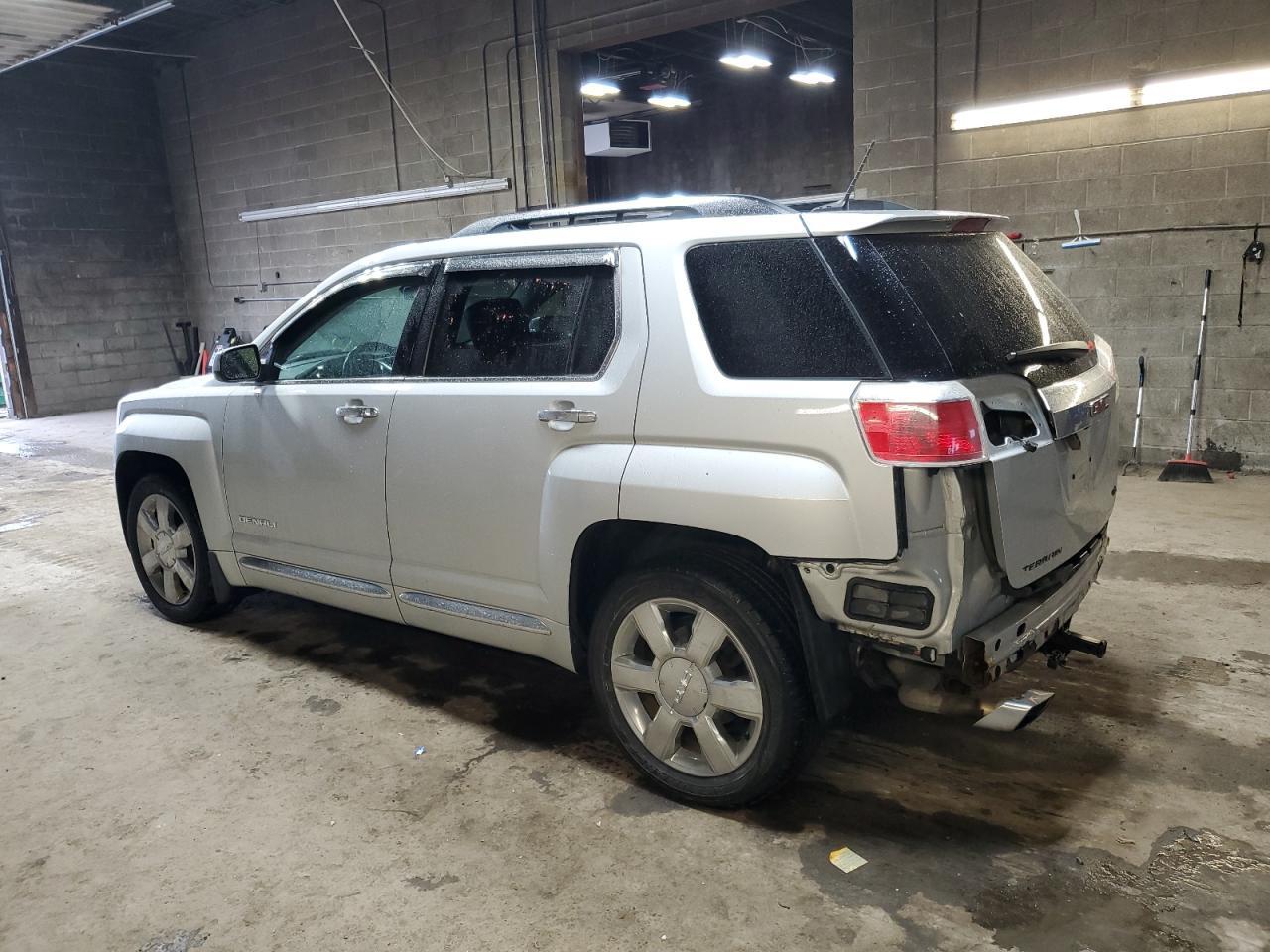 2013 GMC Terrain - zdjęcie 2