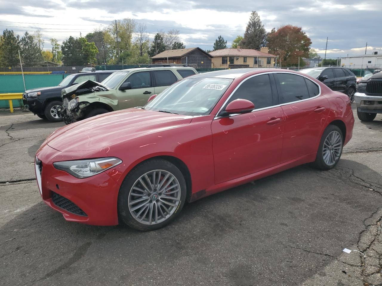 2019 Alfa Romeo Giulia Ti - zdjęcie główne