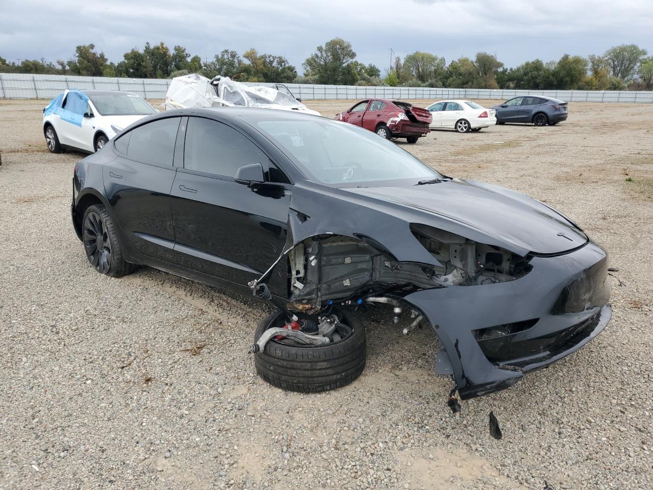 2022 Tesla Model 3 - zdjęcie 4