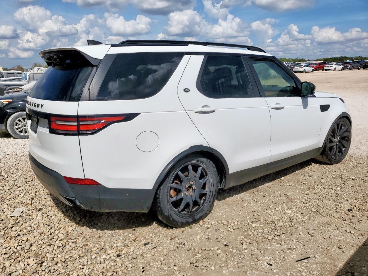 2017 Land Rover Discovery Hse Luxury - zdjęcie 3