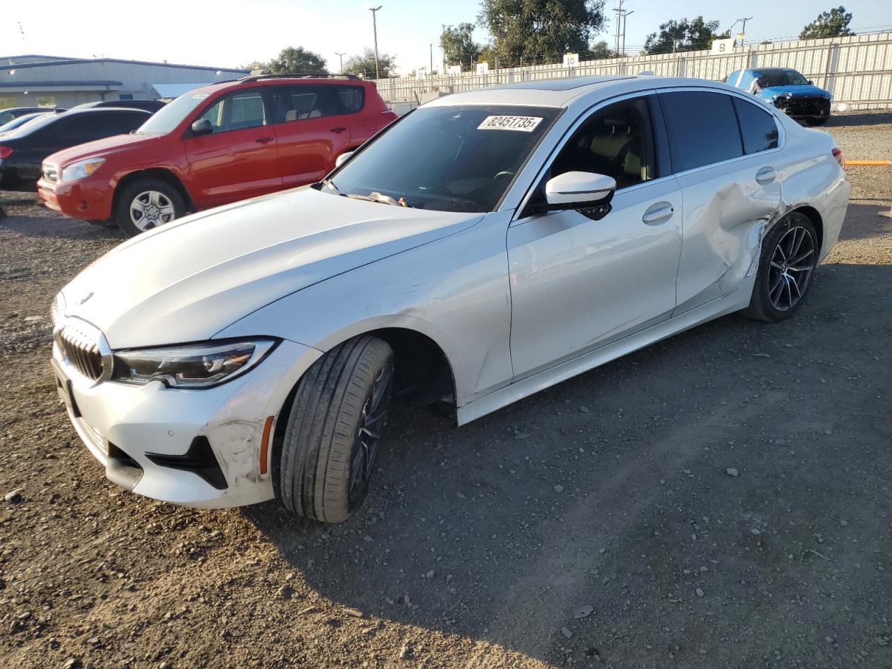 2019 BMW 330I - zdjęcie główne