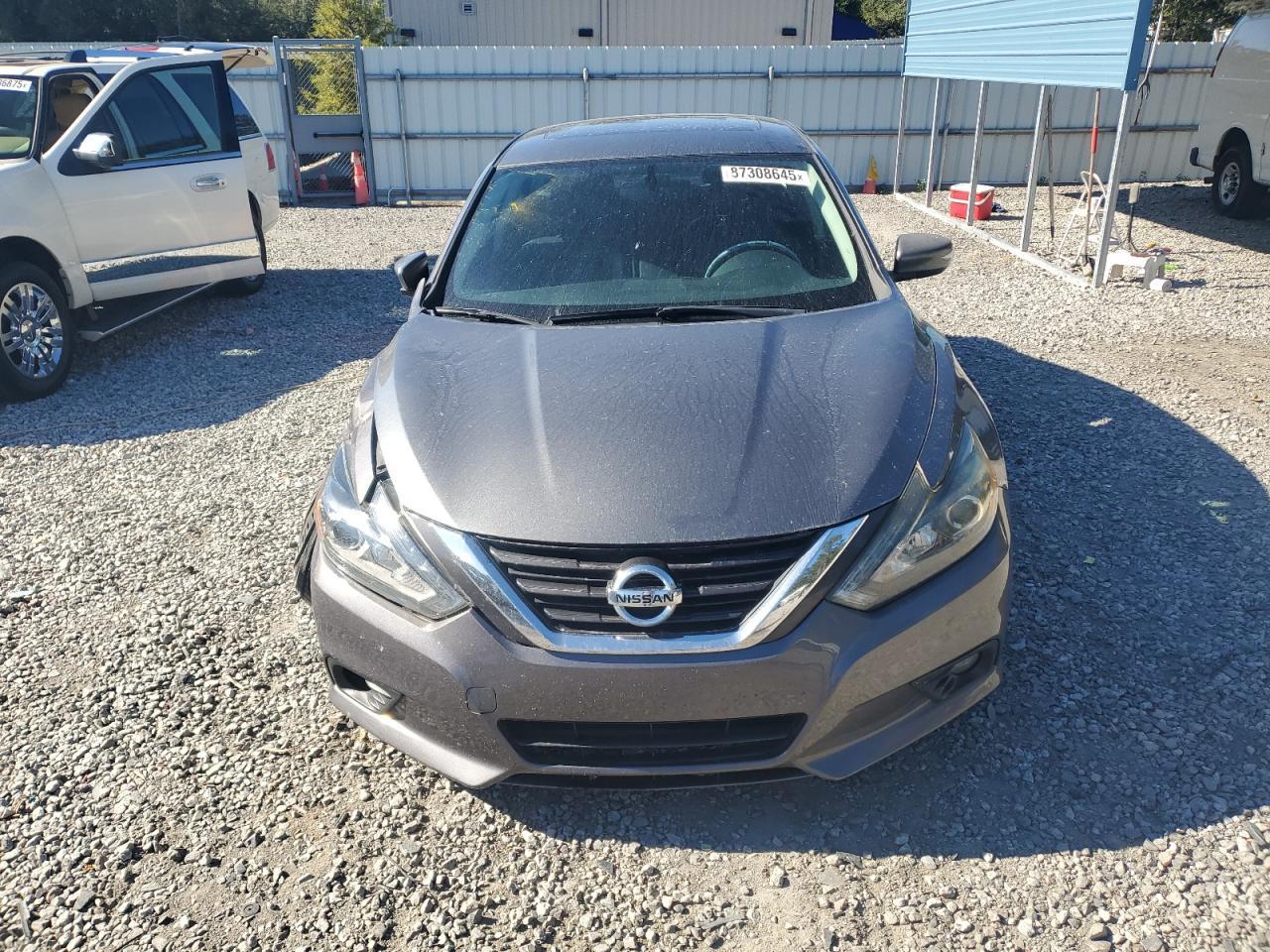 2016 Nissan Altima - zdjęcie 5