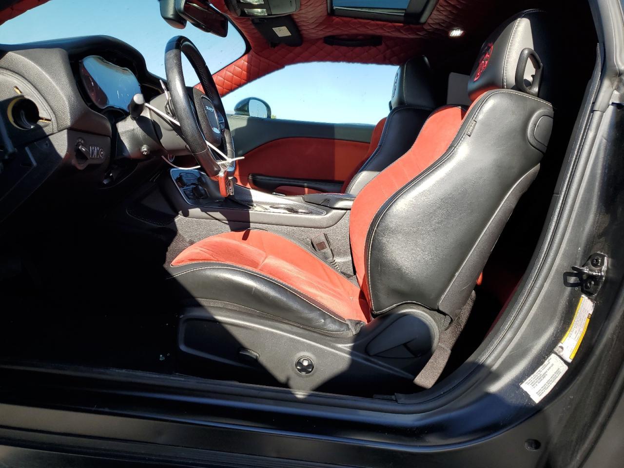 2016 Dodge Challenger - zdjęcie 7