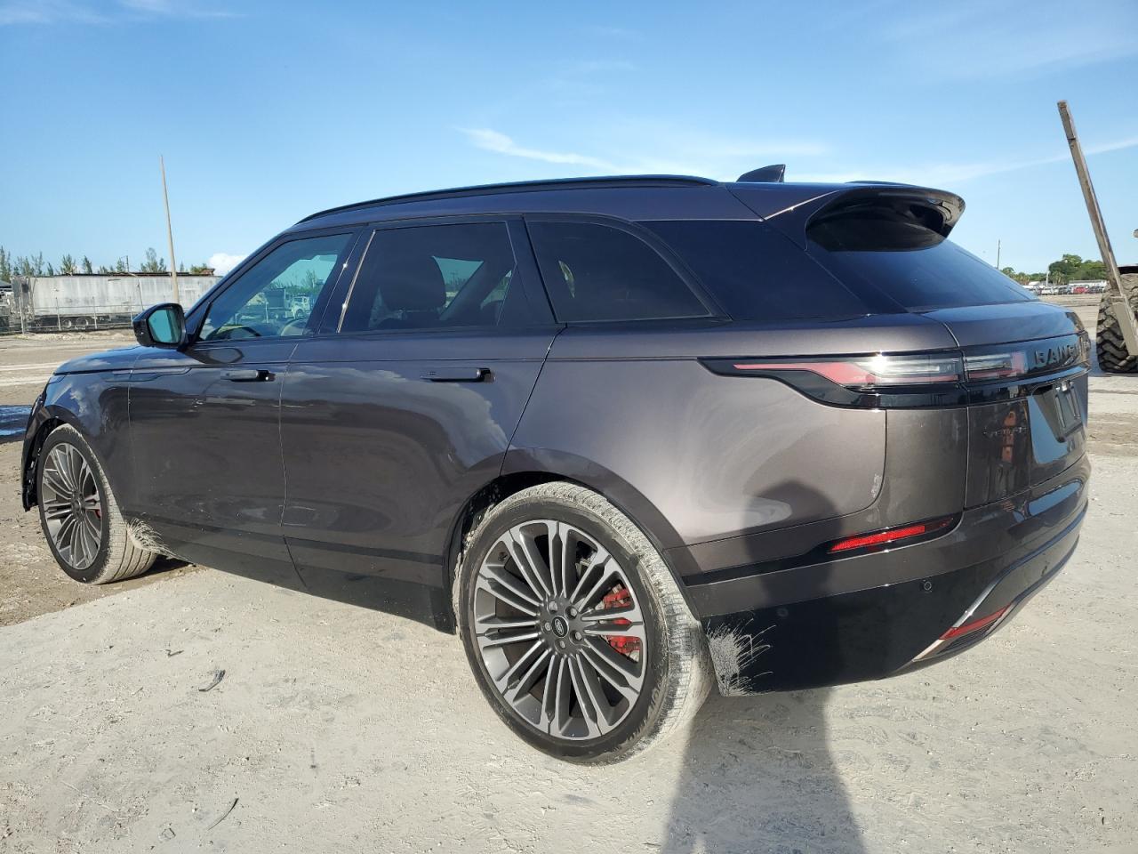 2025 Land Rover Range Rover Velar - zdjęcie 2