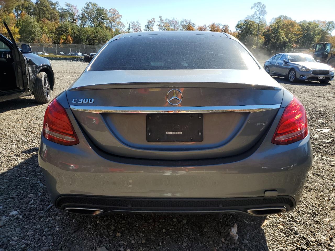 2017 Mercedes-Benz C 300 - zdjęcie 6