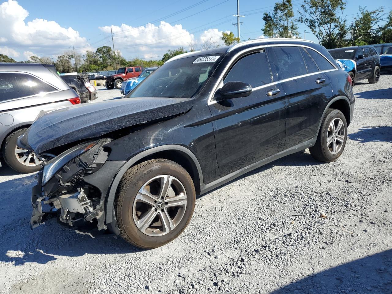 2019 Mercedes-Benz GLC - zdjęcie główne