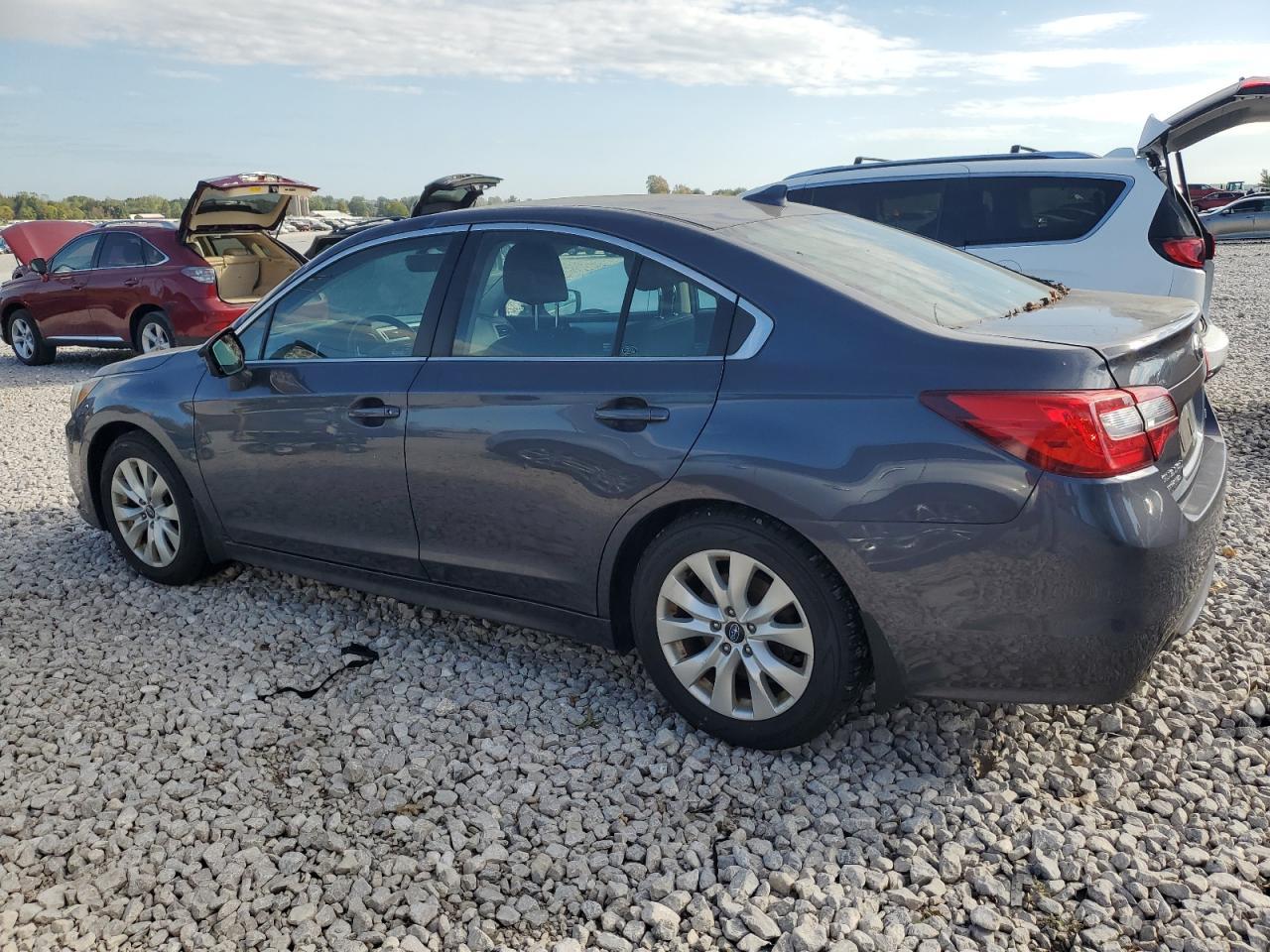 2017 Subaru Legacy - zdjęcie 2