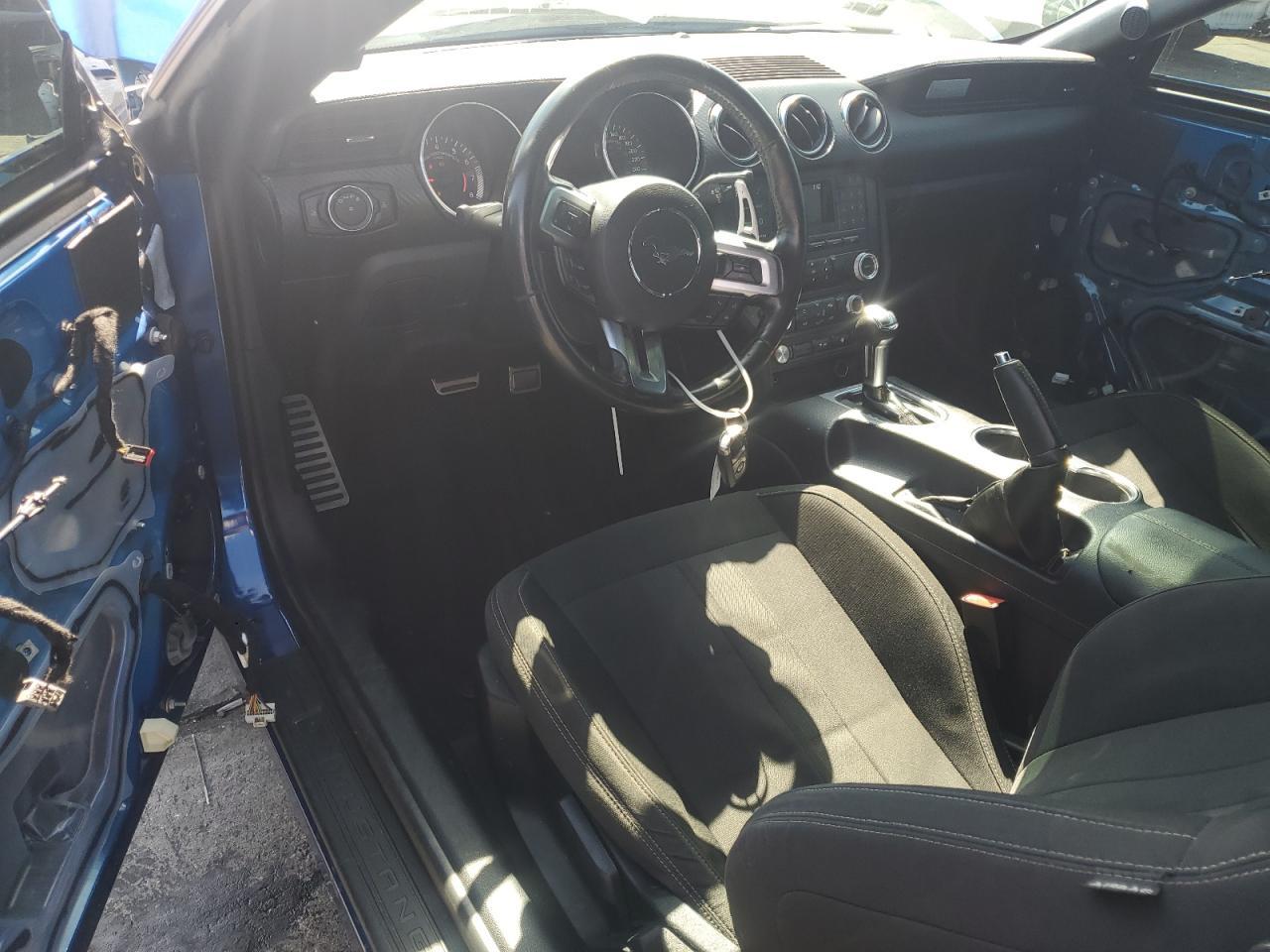 2018 Ford Mustang - zdjęcie 8
