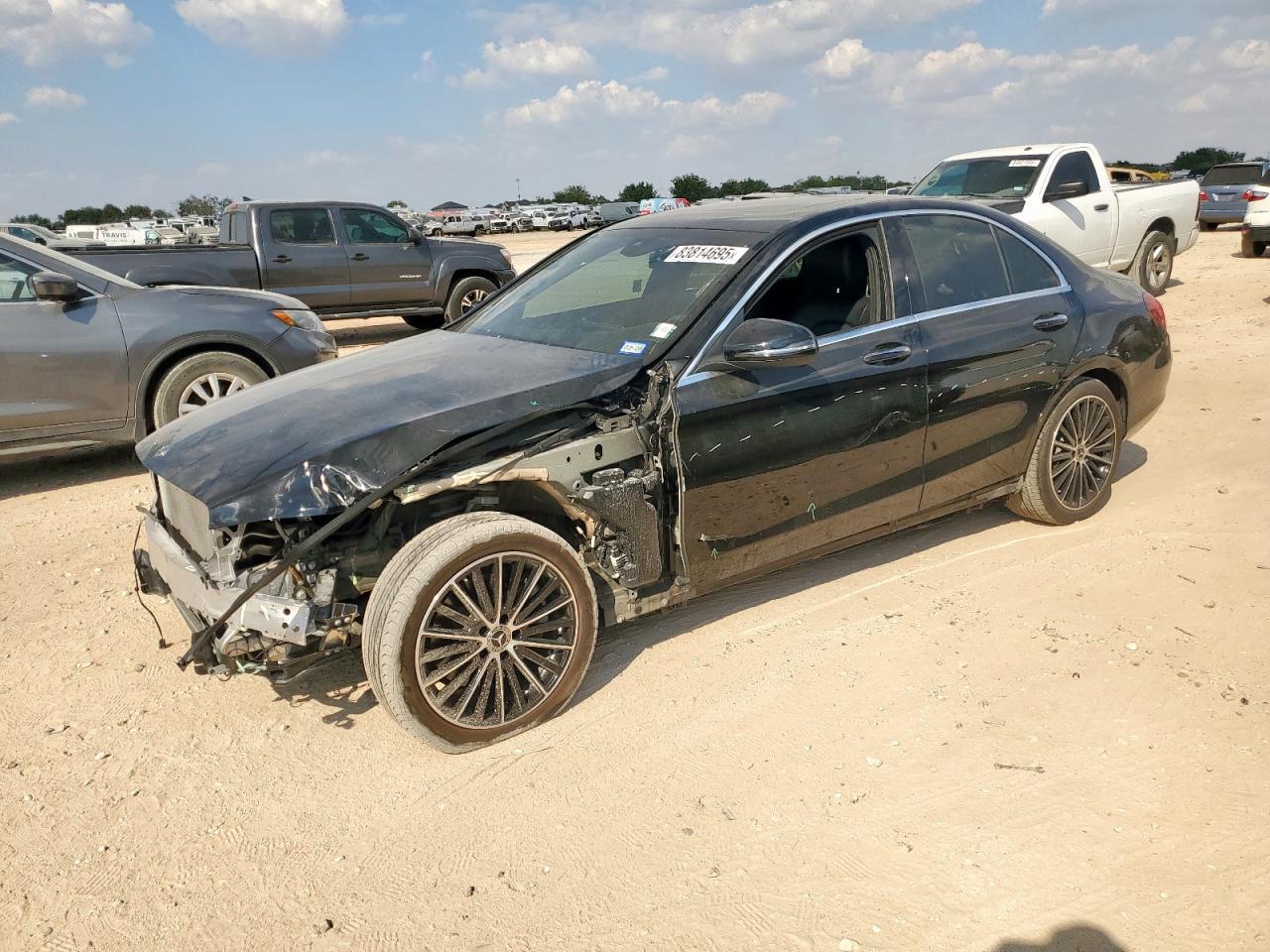 2021 Mercedes-Benz C 300 - zdjęcie główne