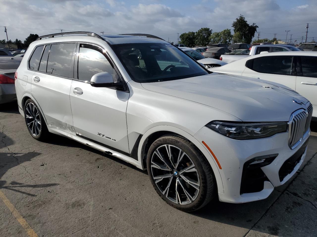 2019 BMW X7 xDrive50I - zdjęcie 4