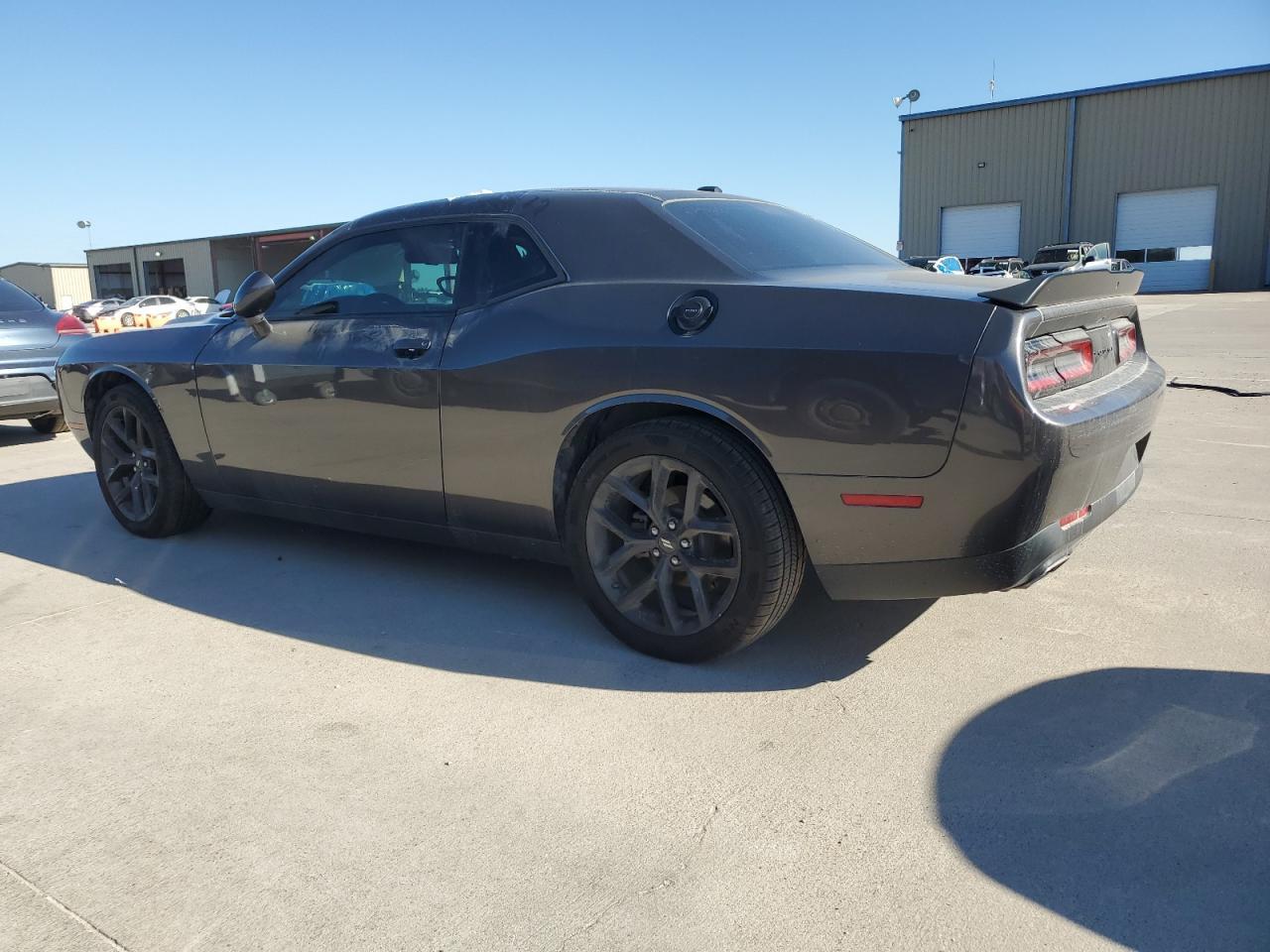 2021 Dodge Challenger Sxt - zdjęcie 2