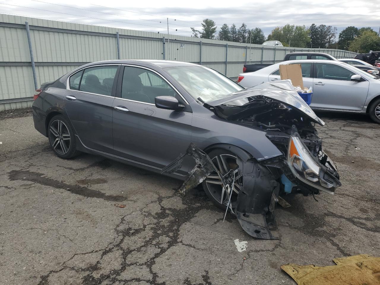 2017 Honda Accord - zdjęcie 4