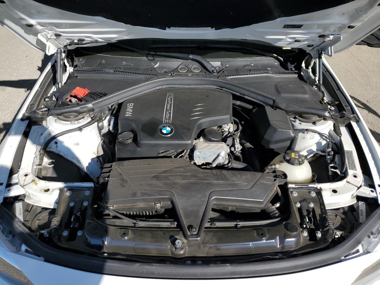2015 BMW Seria 3 - zdjęcie 11