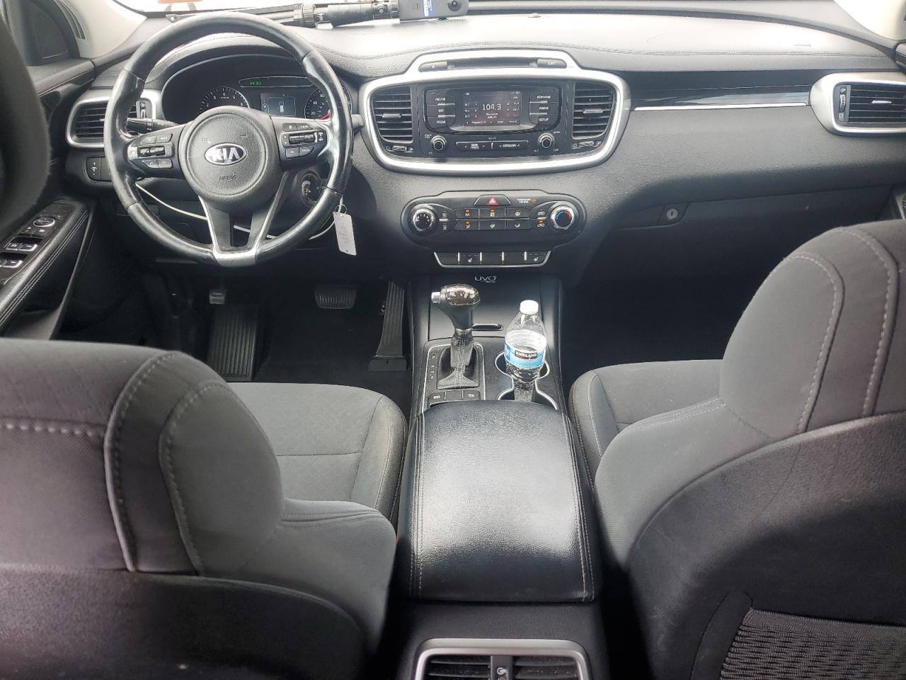 2016 Kia Sorento - zdjęcie 8