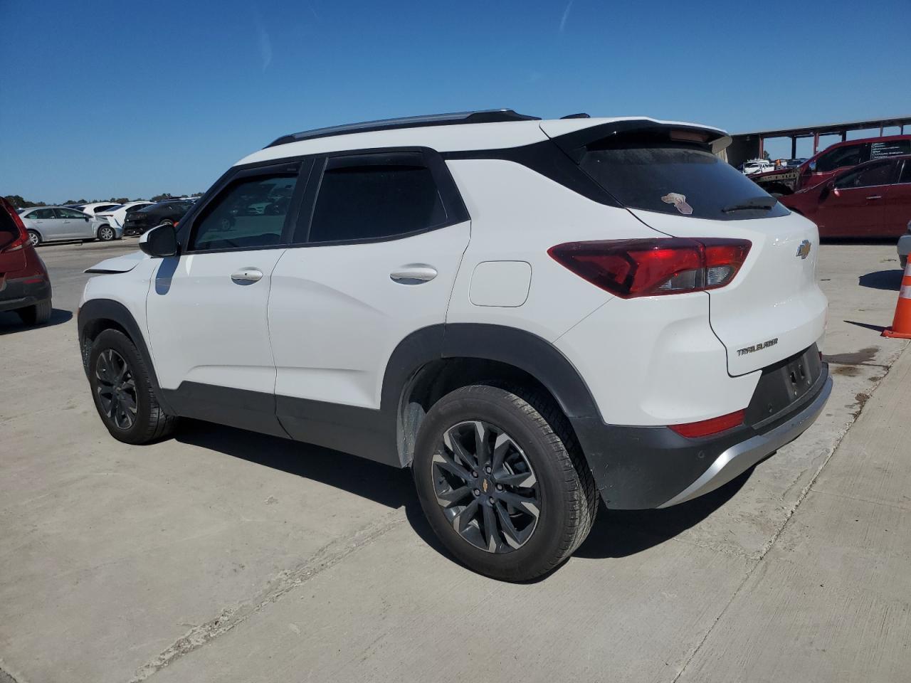 2023 Chevrolet TrailBlazer - zdjęcie 2