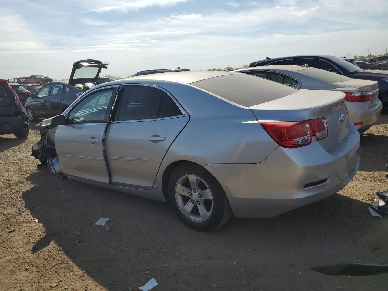 2013 Chevrolet Malibu Ls - zdjęcie 2