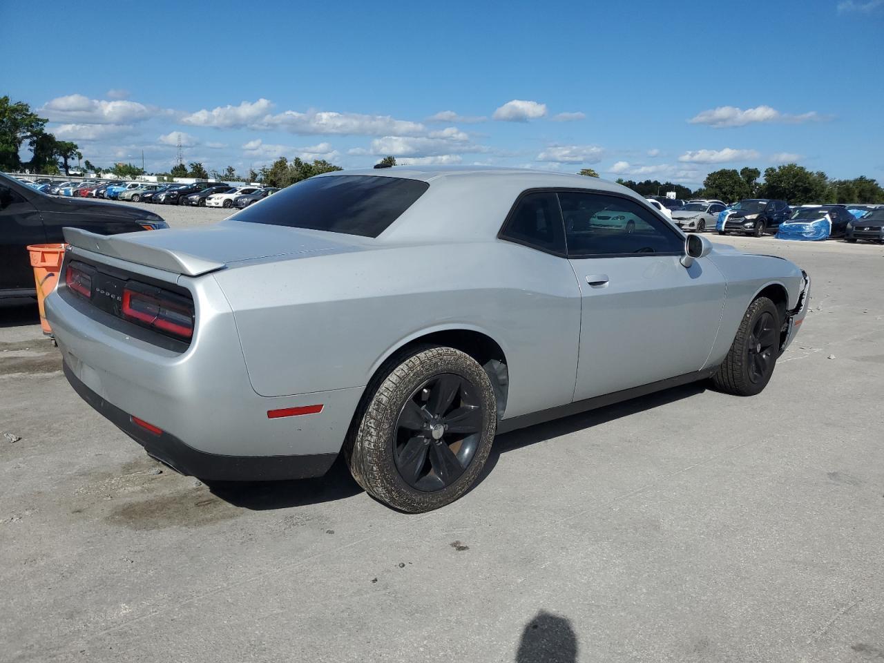 2019 Dodge Challenger Sxt - zdjęcie 3