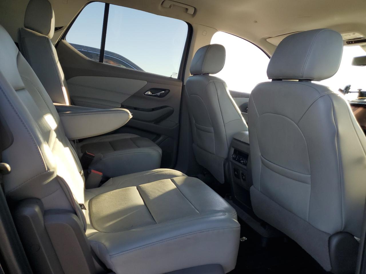 2019 Chevrolet Traverse Premier - zdjęcie 10