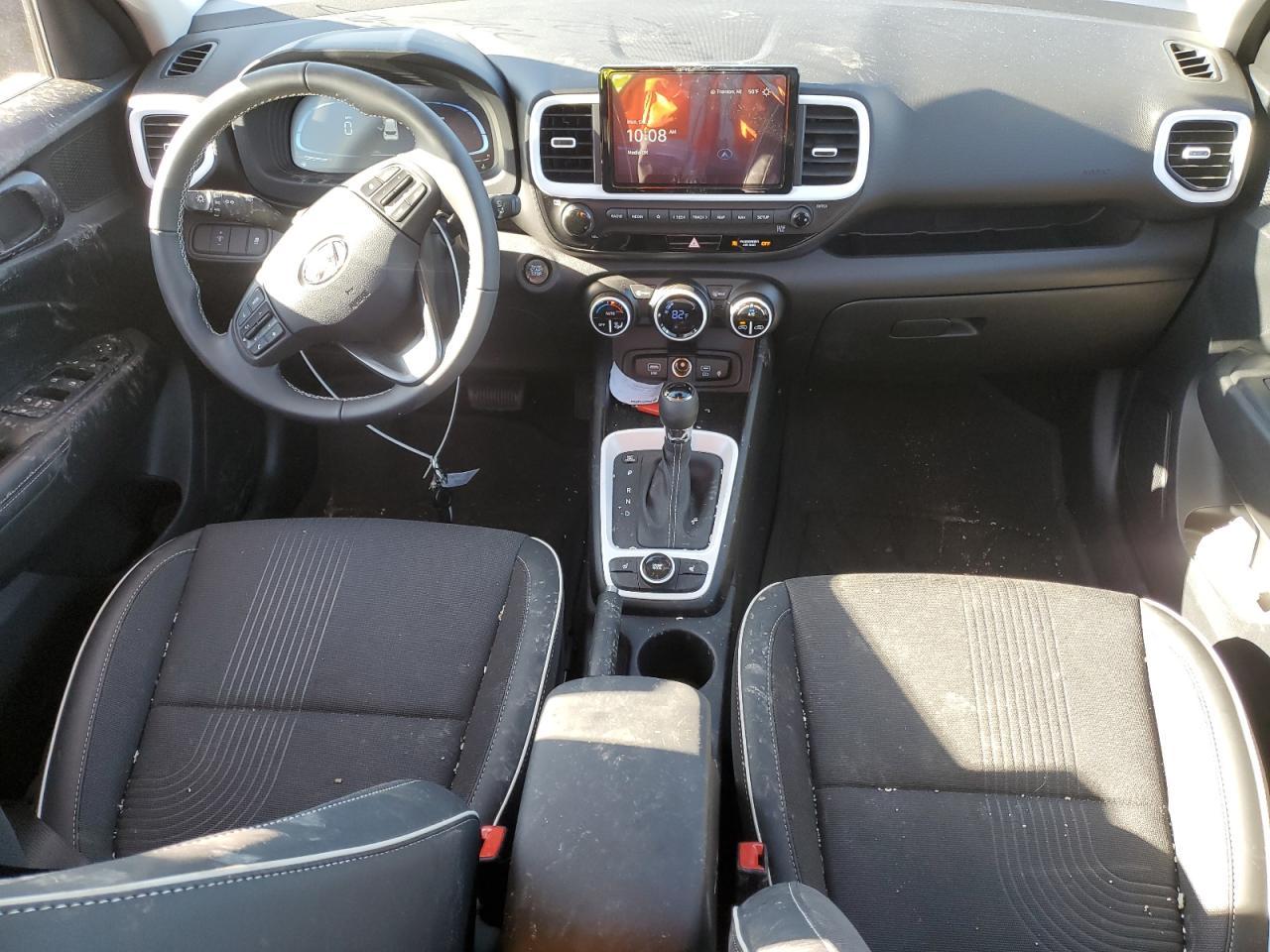 2025 Hyundai Venue Sel - zdjęcie 8