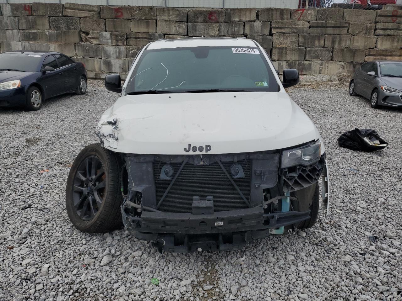 2020 Jeep Grand Cherokee Laredo - zdjęcie 5