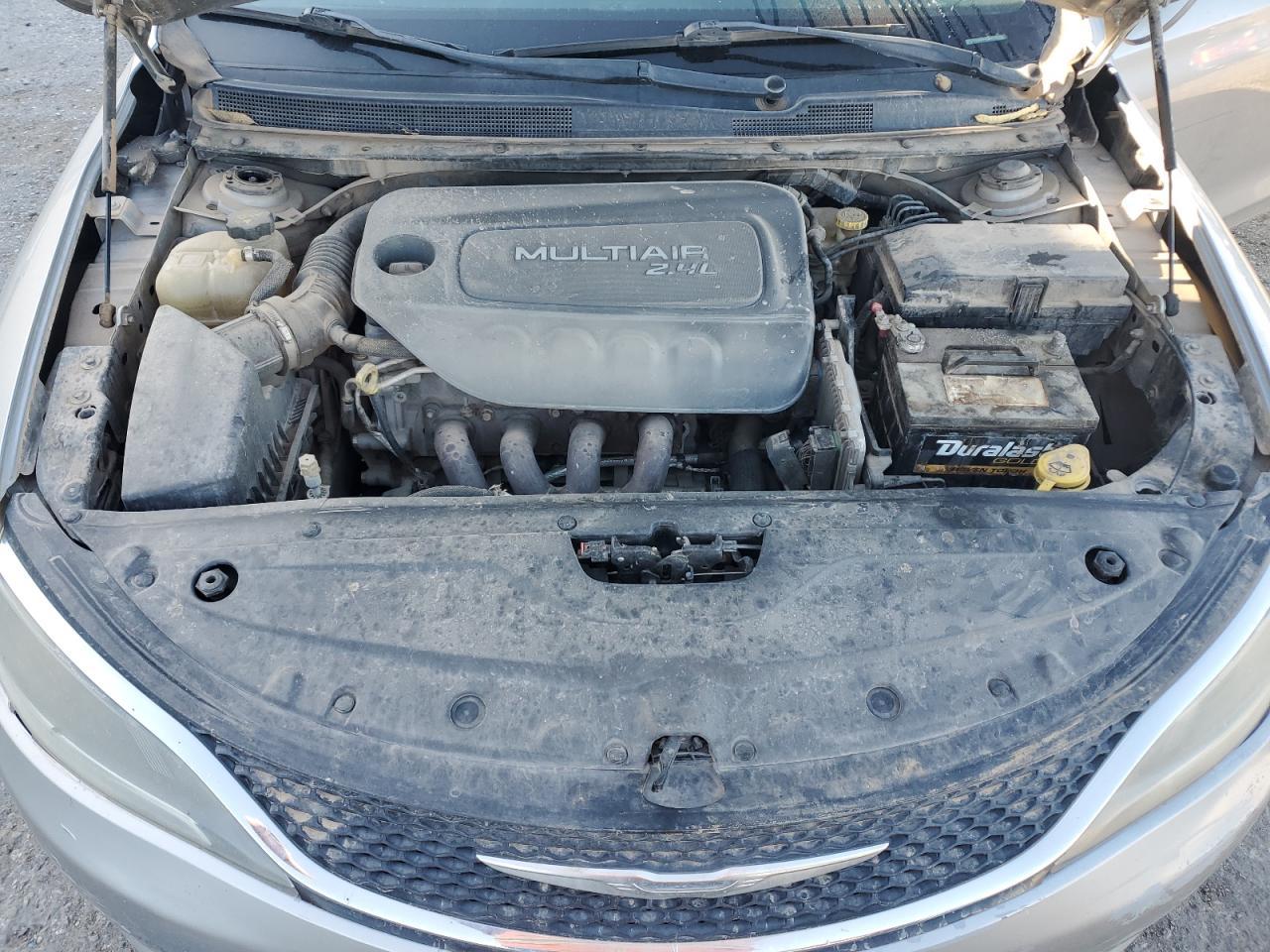 2015 Chrysler 200 Limited - zdjęcie 11