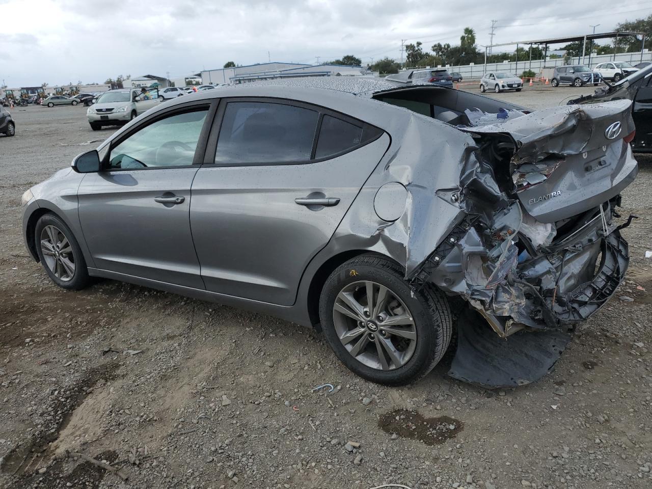 2018 Hyundai Elantra - zdjęcie 2