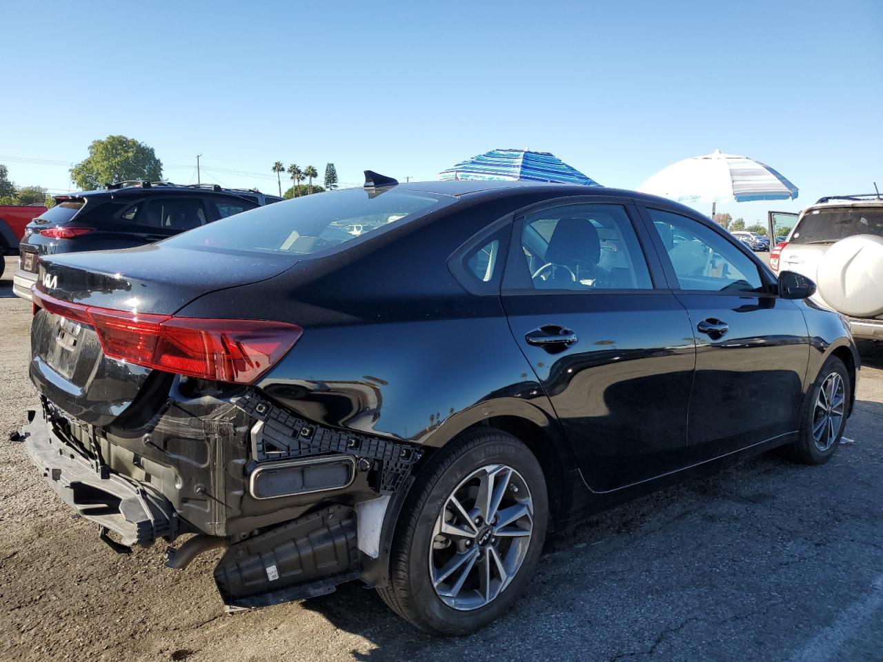 2023 Kia Forte - zdjęcie 3