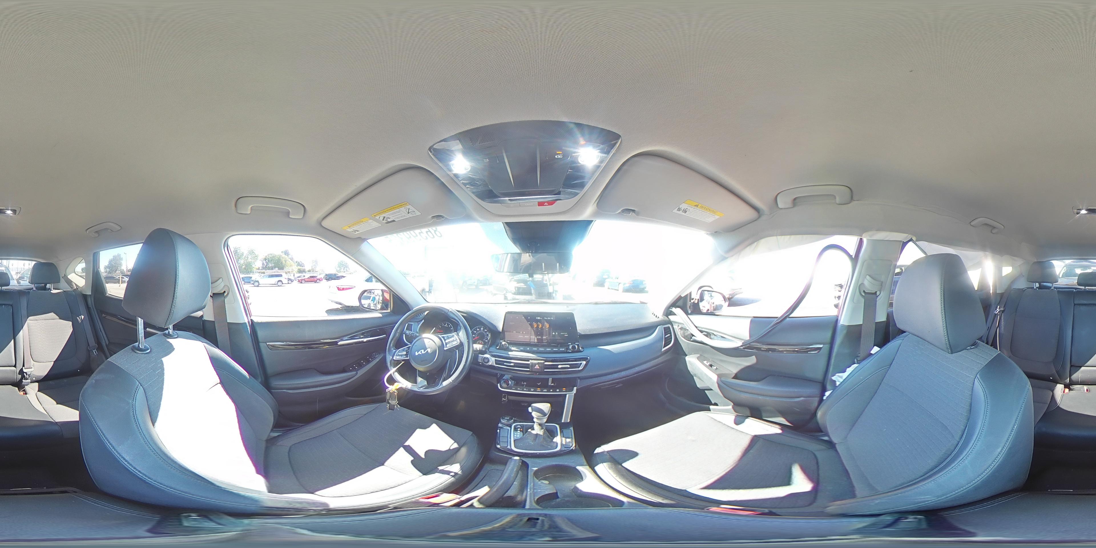 2022 Kia Seltos - zdjęcie 15