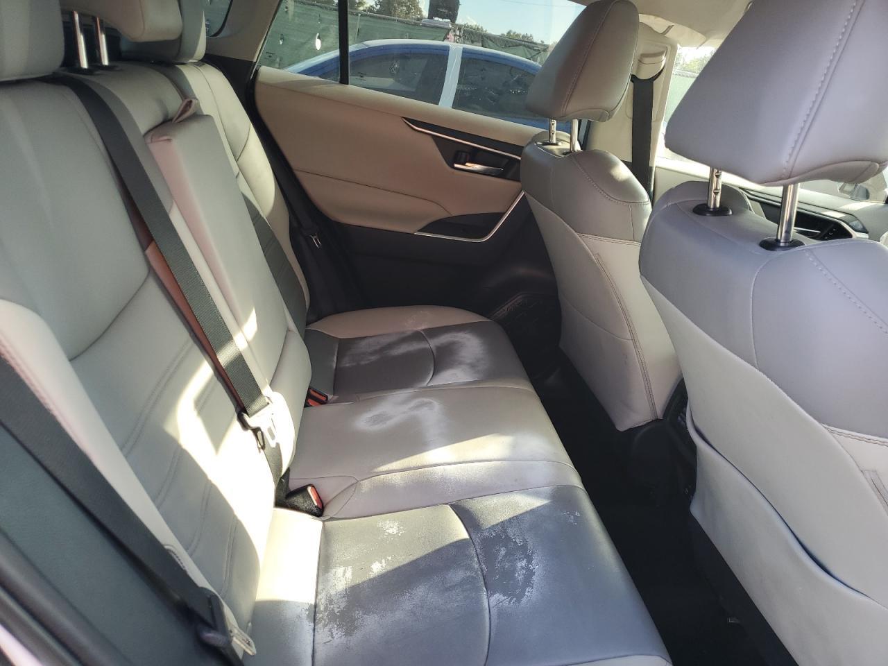2020 Toyota Rav4 Xle Premium - zdjęcie 11