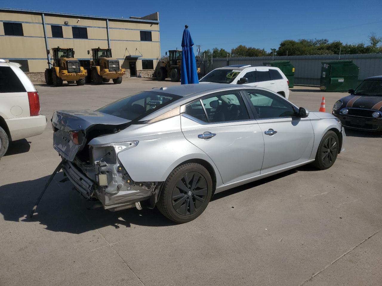 2021 Nissan Altima - zdjęcie 3