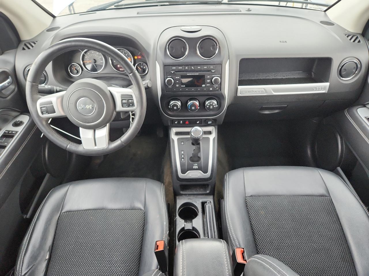 2016 Jeep Compass Latitude - zdjęcie 8